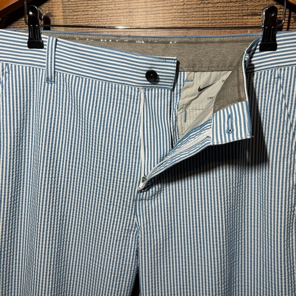 Nike Men DriFit Striped Golf Pants size 34 Seersucker Blue Pinstriped Preppy - Picture 7 of 11